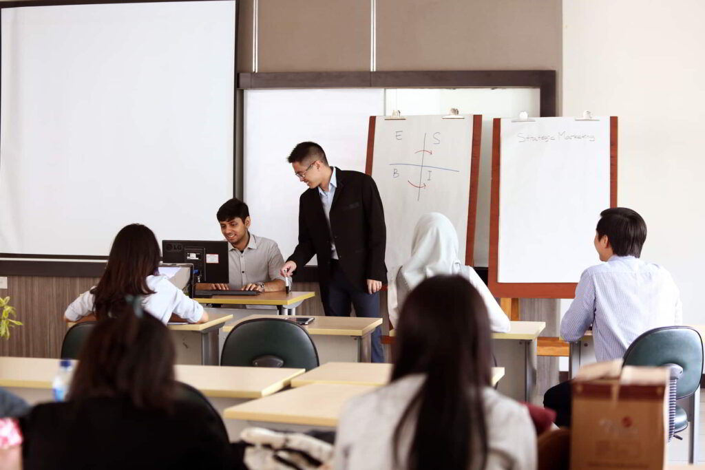 Fungsi Manajemen: Pengertian dan Contoh