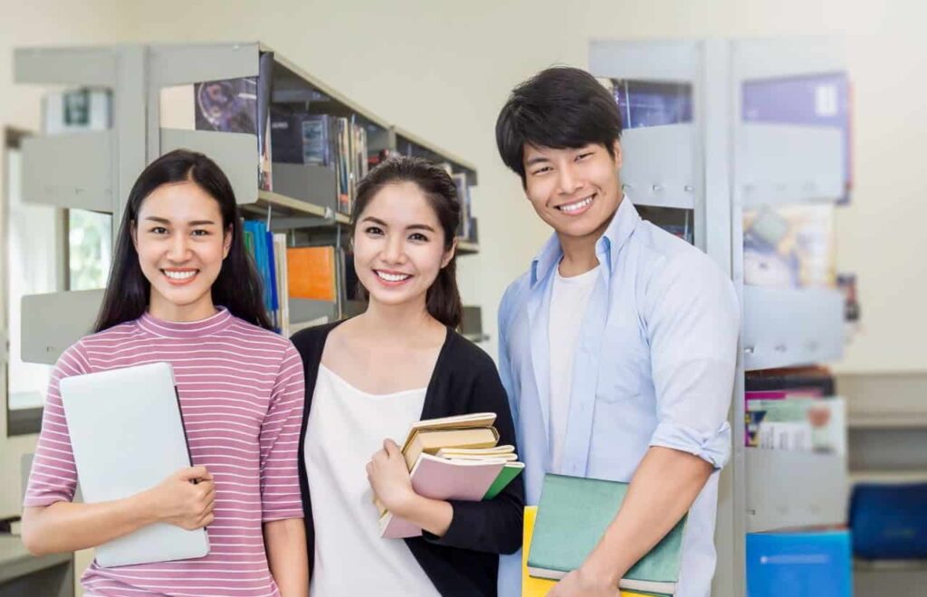 PPM School of Management Berikan Beasiswa Insan Pendidikan Bagi Anak Guru